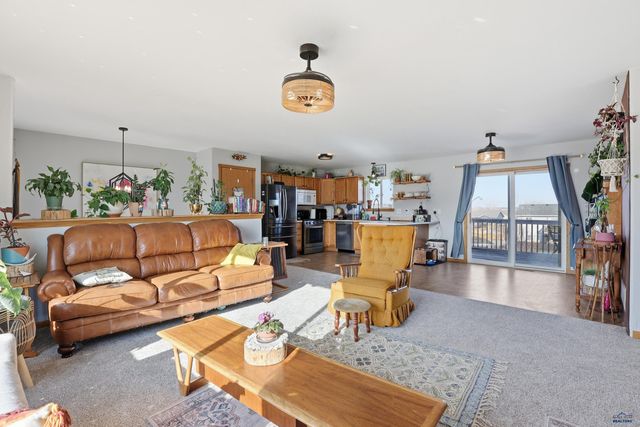 320 GRANDEUR LN, Rapid City, SD 57719