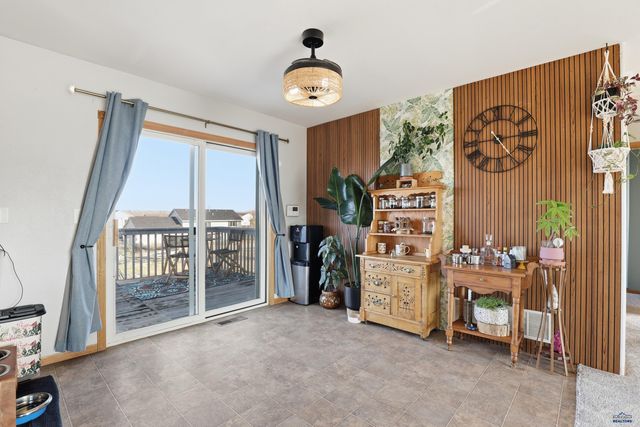 320 GRANDEUR LN, Rapid City, SD 57719