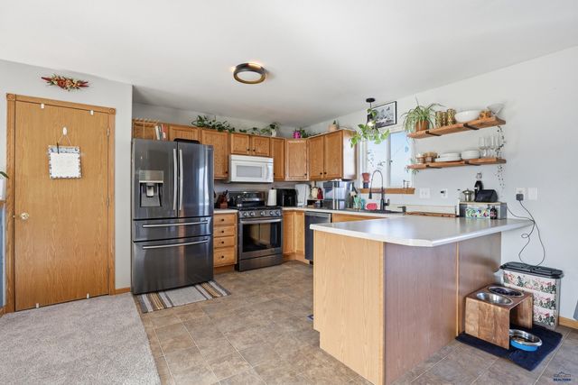 320 GRANDEUR LN, Rapid City, SD 57719