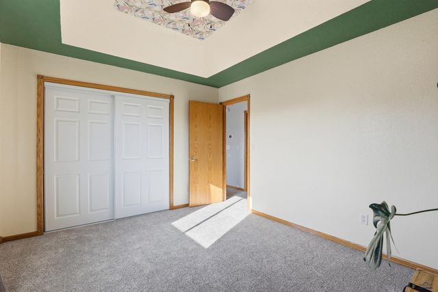 320 GRANDEUR LN, Rapid City, SD 57719