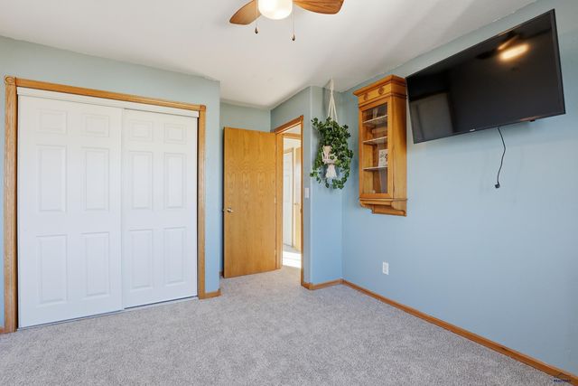 320 GRANDEUR LN, Rapid City, SD 57719