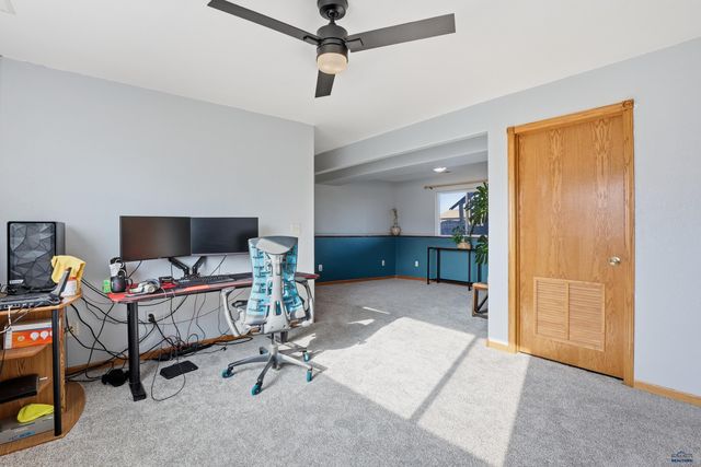 320 GRANDEUR LN, Rapid City, SD 57719