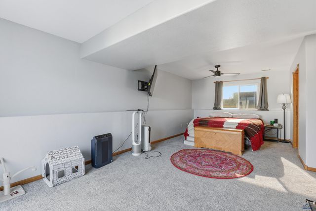 320 GRANDEUR LN, Rapid City, SD 57719