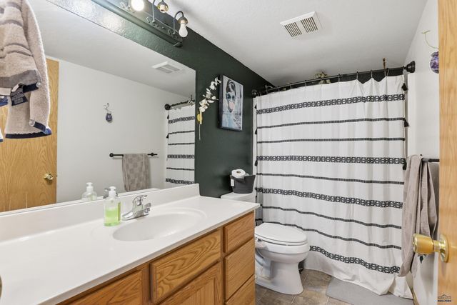 320 GRANDEUR LN, Rapid City, SD 57719