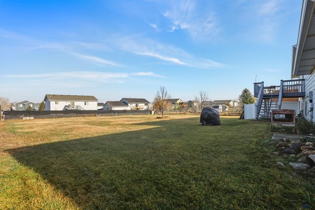 320 GRANDEUR LN, Rapid City, SD 57719