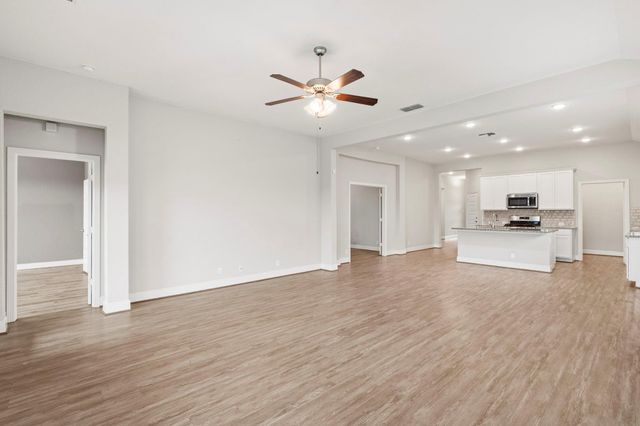 3065 Nister, New Braunfels, TX 78130