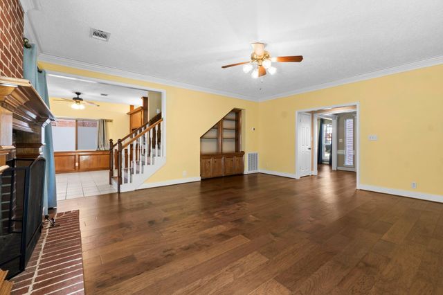 29 Tanager Trail, The Woodlands, TX 77381