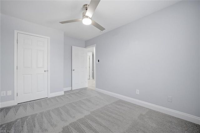 712 White Hall LN, Virginia Beach, VA 23462