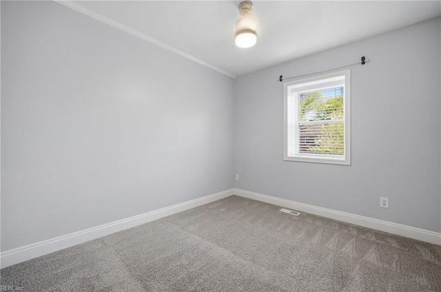 712 White Hall LN, Virginia Beach, VA 23462