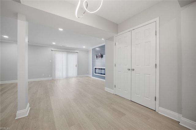 712 White Hall LN, Virginia Beach, VA 23462