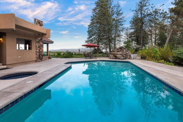 4302 N Indian Bluff Rd, Spokane, WA 99224