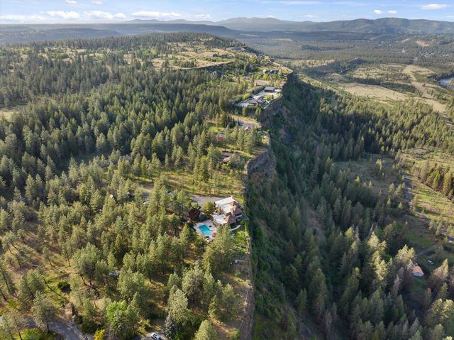 4302 N Indian Bluff Rd, Spokane, WA 99224