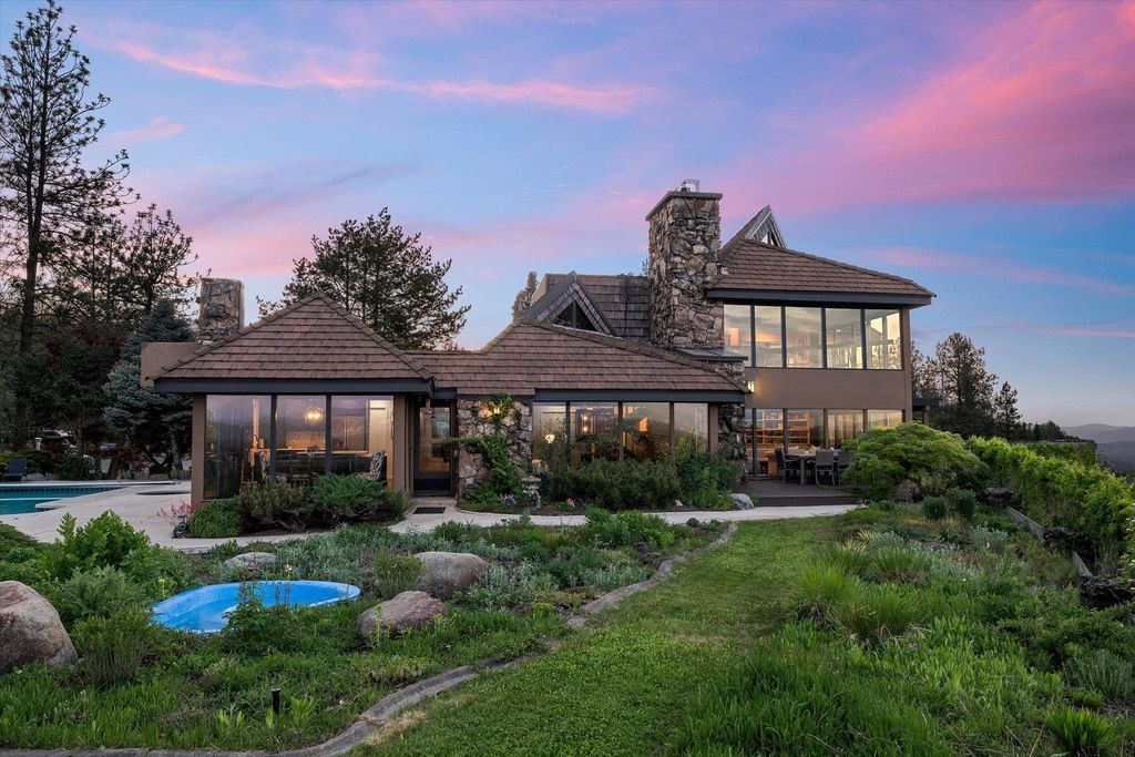 4302 N Indian Bluff Rd, Spokane, WA 99224