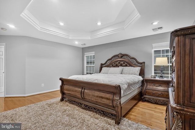 9954 E HILL DR, Lorton, VA 22079