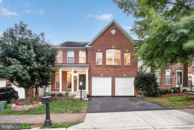9954 E HILL DR, Lorton, VA 22079