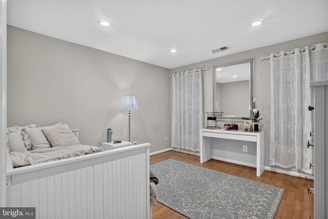 9954 E HILL DR, Lorton, VA 22079