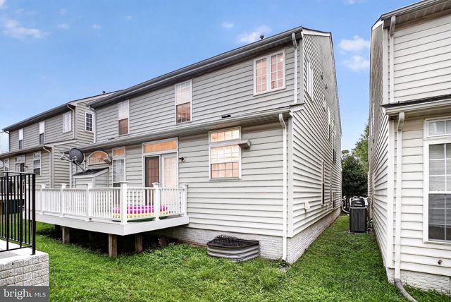 9954 E HILL DR, Lorton, VA 22079
