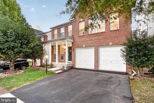 9954 E HILL DR, Lorton, VA 22079