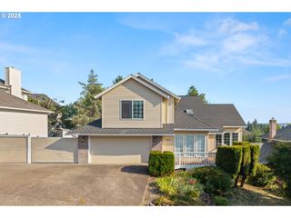 15970 Sw BARRINGTON Ter, Portland, OR 97224