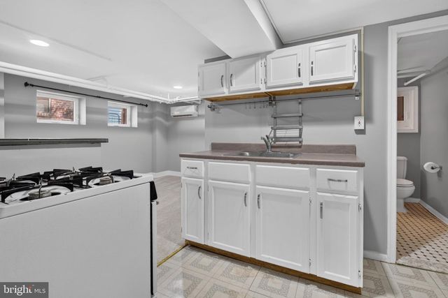 4130 MILITARY RD NW, Washington, DC 20015