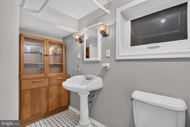 4130 MILITARY RD NW, Washington, DC 20015
