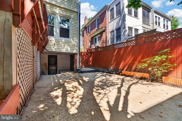 4130 MILITARY RD NW, Washington, DC 20015