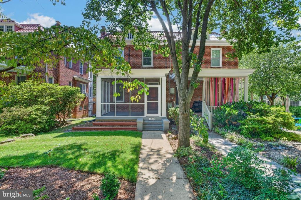 4130 MILITARY RD NW, Washington, DC 20015