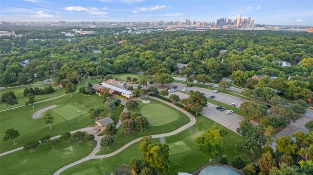 1230 Kings Highway, Dallas, TX 75208