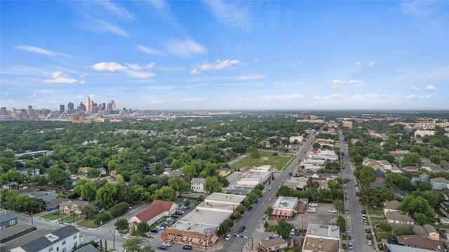 1230 Kings Highway, Dallas, TX 75208