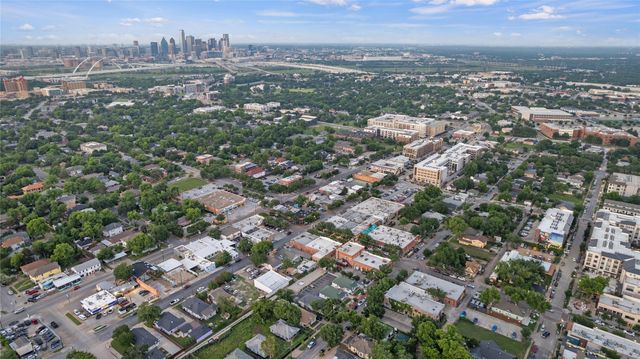 1230 Kings Highway, Dallas, TX 75208