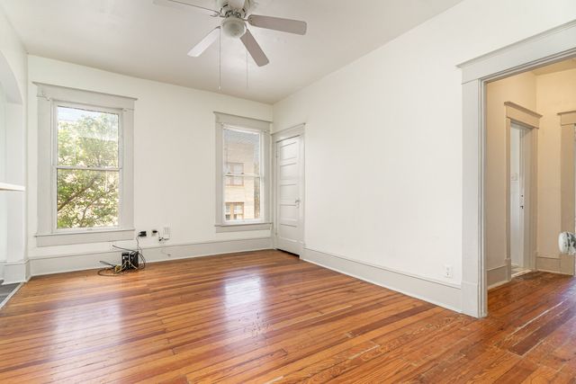 1230 Kings Highway, Dallas, TX 75208