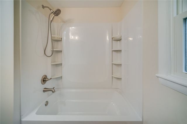 6933 East River Road, Rush, NY 14543