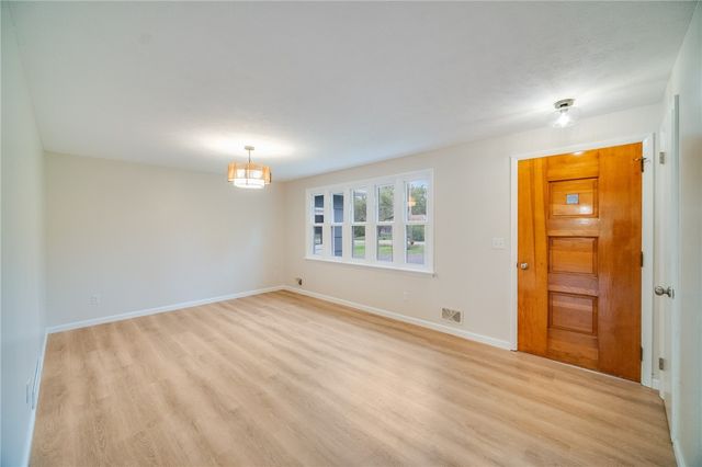 6933 East River Road, Rush, NY 14543