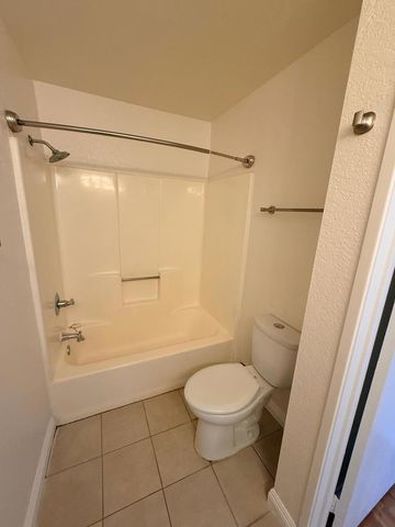 675 N Los Felices Circle W 210, Palm Springs, CA 92262