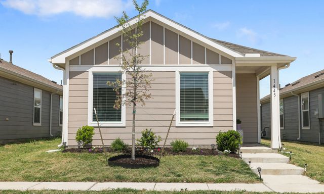 1445 Sterling Way, Ferris, TX 75125
