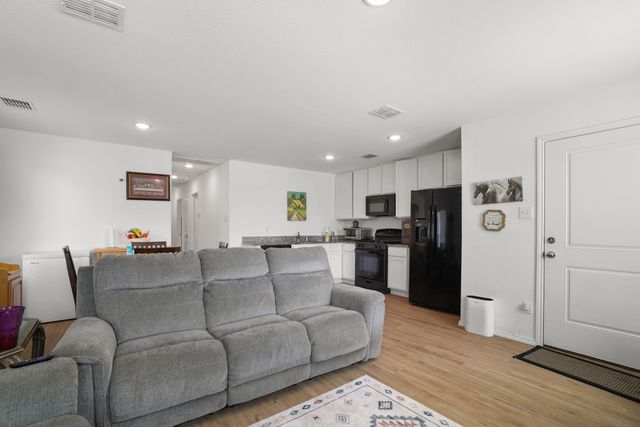 1445 Sterling Way, Ferris, TX 75125