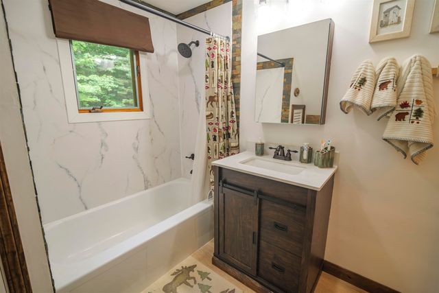 180 Debbie Higgins Lane, Wardsboro, VT 05355