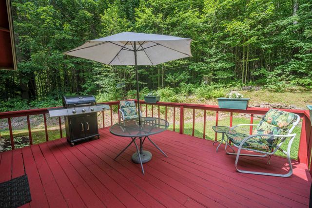 180 Debbie Higgins Lane, Wardsboro, VT 05355
