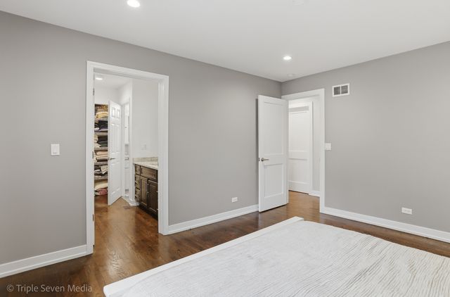 2109 Hitching Post Lane, Schaumburg, IL 60194