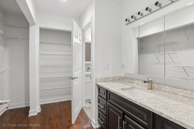 2109 Hitching Post Lane, Schaumburg, IL 60194
