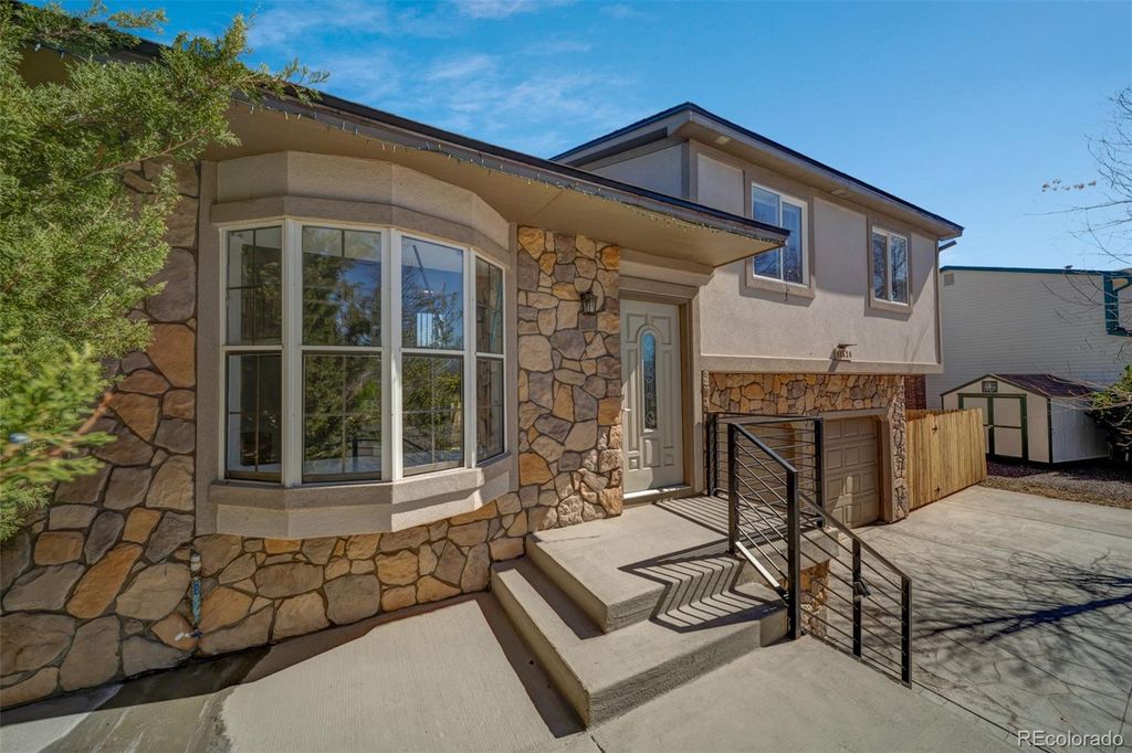 11538 E Highline Place, Aurora, CO 80010