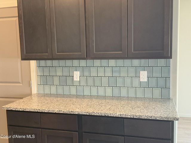 218 S TREELINE STREET, Airway Heights, WA 99001