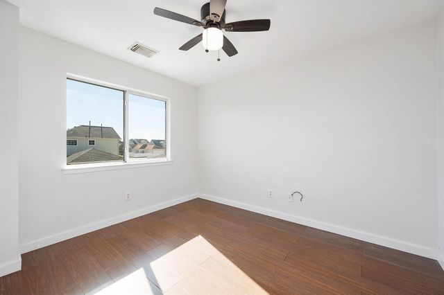 6458 Provident Green Drive, Katy, TX 77449