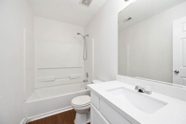 6458 Provident Green Drive, Katy, TX 77449