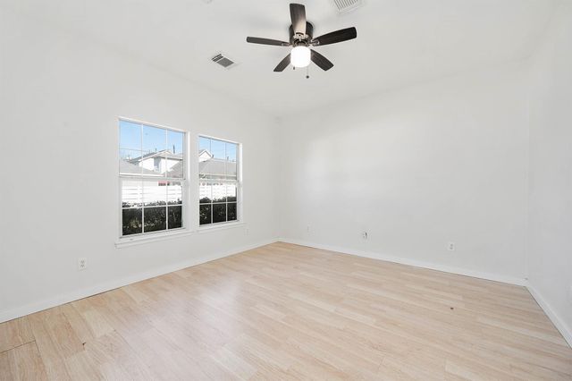 6458 Provident Green Drive, Katy, TX 77449