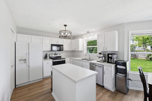 664 Arden Street, Lewis Center, OH 43035