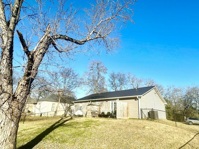 1501 Lee Street, Chickamauga, GA 30707