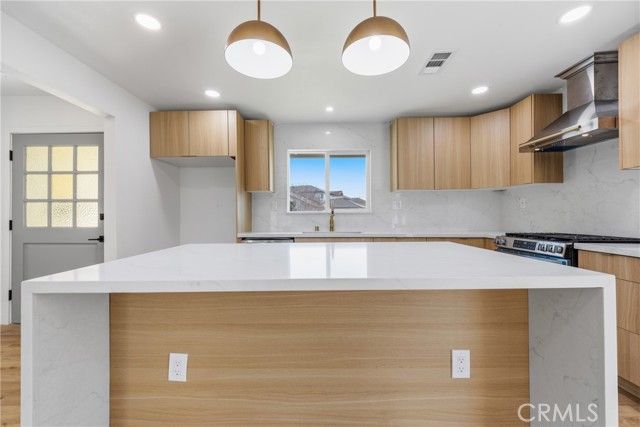 19717 Alonda, Carson, CA 90746