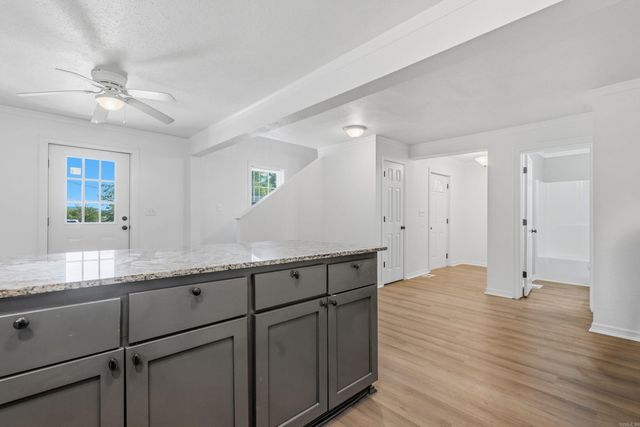 173 A & B Hershell Road, Hot Springs, AR 71913