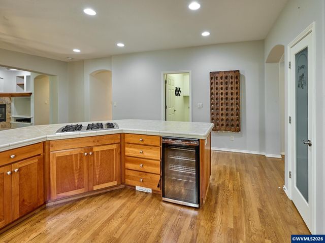 693 Fairwood, Woodburn, OR 97071